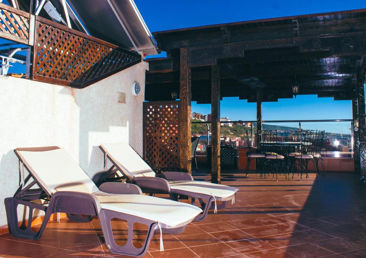 Tamraght House Bay Hostel Ngoại thất bức ảnh